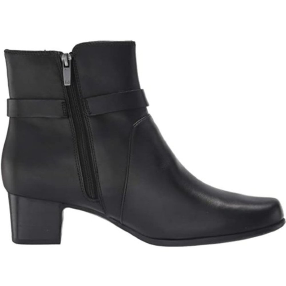 NEW Clarks Women Damson Waterproof Leather Zip Up Block Heel Ankle Dress Bootie - Picture 3 of 7